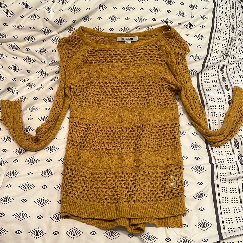 Forever 21 size small